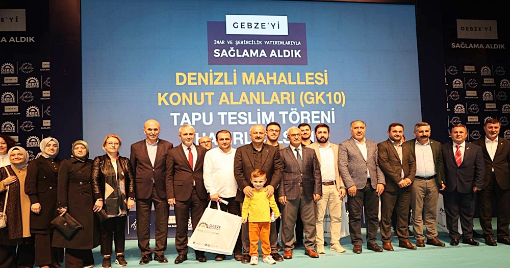 Gebze Denizli Mahallesi’nde 1683 Vatandaşa Tapuları Verildi